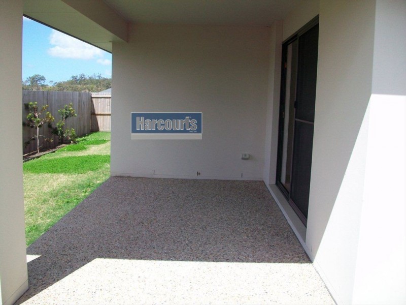 3 Benjamin Street, Pimpama QLD 4209