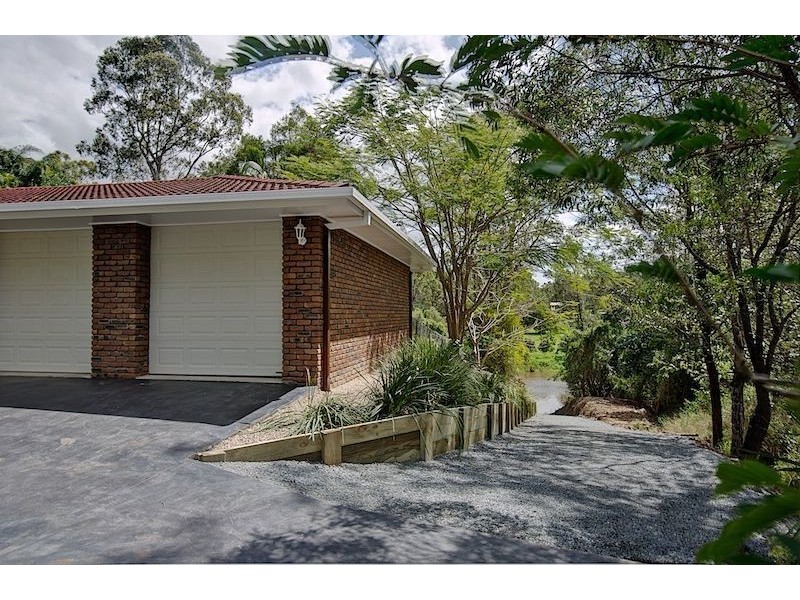 13 Glen Osmond Rd, Yatala QLD 4207