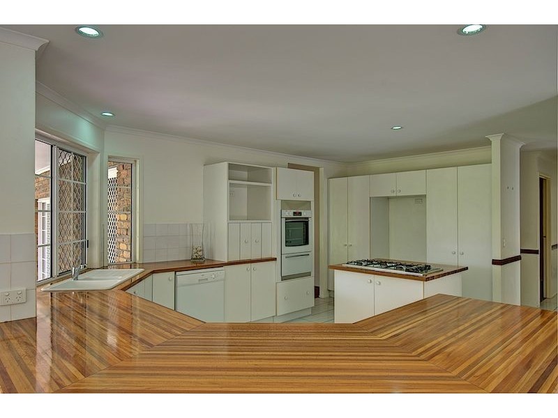13 Glen Osmond Rd, Yatala QLD 4207