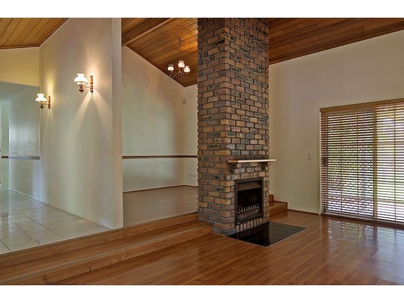 13 Glen Osmond Rd, Yatala QLD 4207