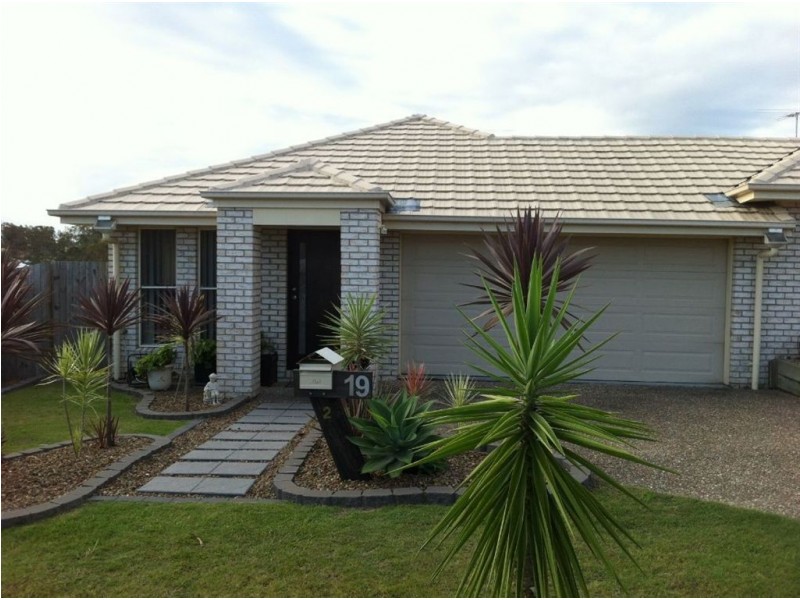 2/19 Jasmine Cct, Ormeau QLD 4208