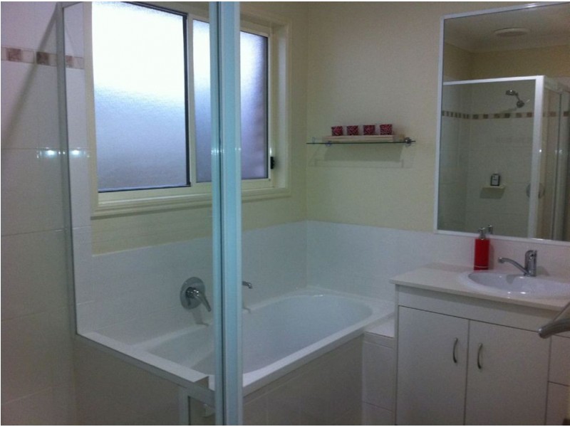 2/19 Jasmine Cct, Ormeau QLD 4208