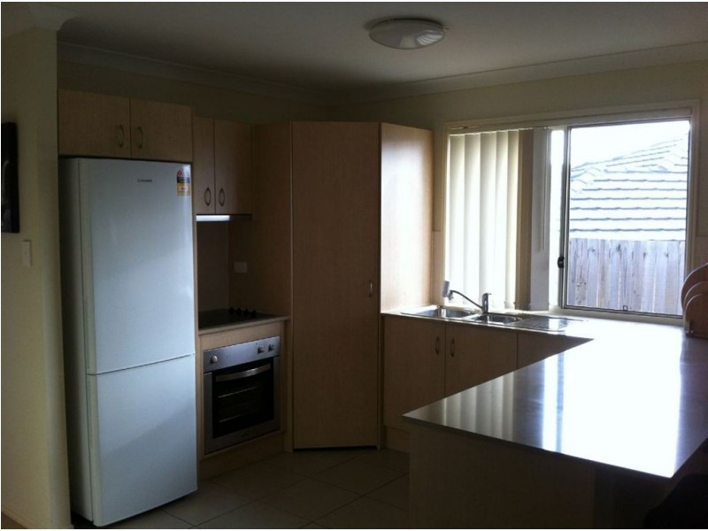 2/19 Jasmine Cct, Ormeau QLD 4208