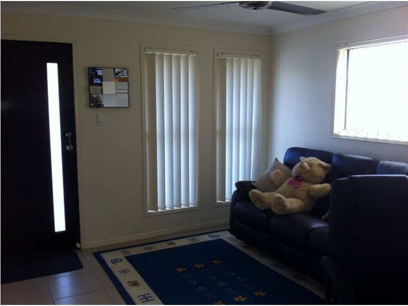 2/19 Jasmine Cct, Ormeau QLD 4208