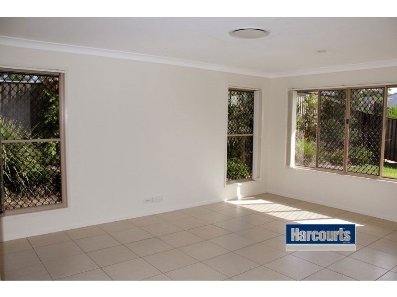 27 Penneshaw Crescent, Ormeau QLD 4208