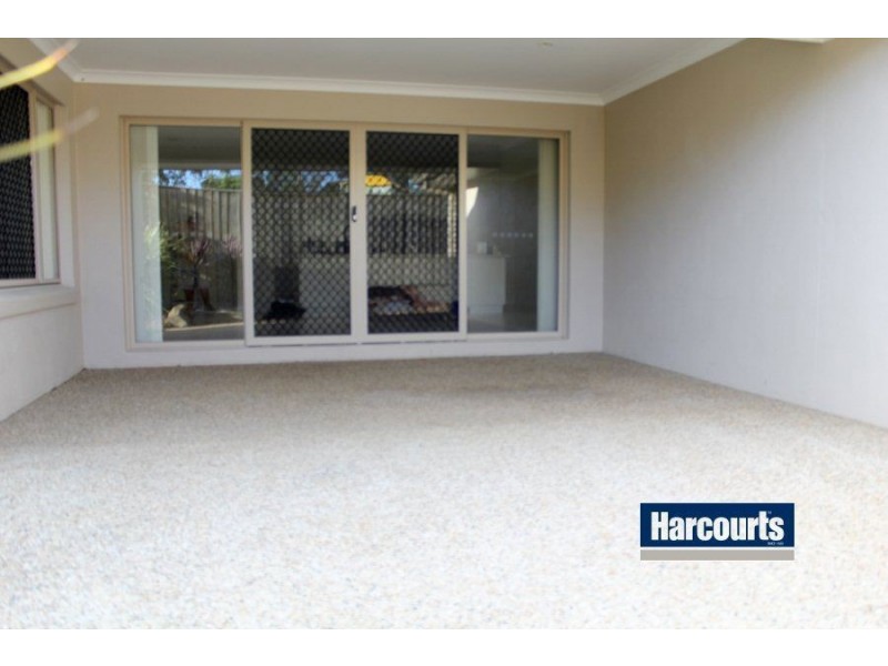 27 Penneshaw Crescent, Ormeau QLD 4208