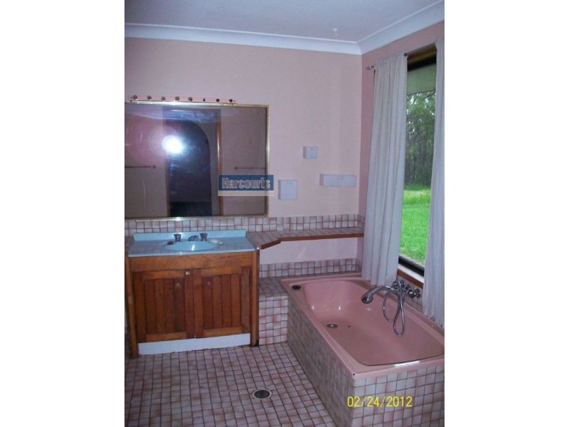 8 Peachey Road, Ormeau QLD 4208