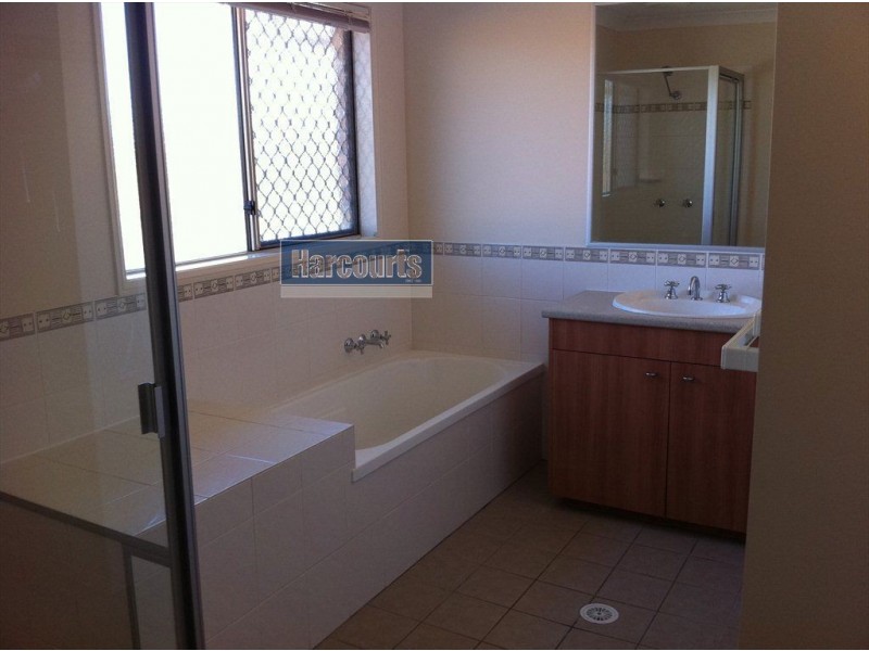 24 Lancelot Crescent, Ormeau QLD 4208