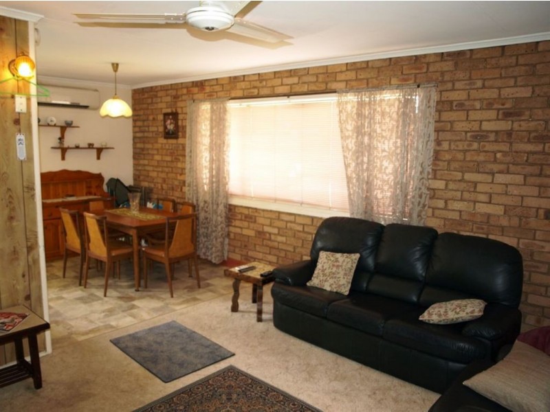 32 Jacaranda Ave, Logan Central QLD 4114