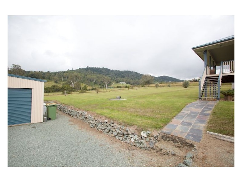 75 Shaws Pocket Road, Luscombe QLD 4207