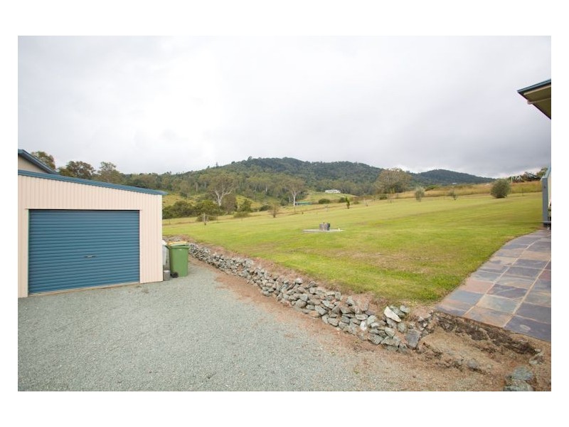 75 Shaws Pocket Road, Luscombe QLD 4207