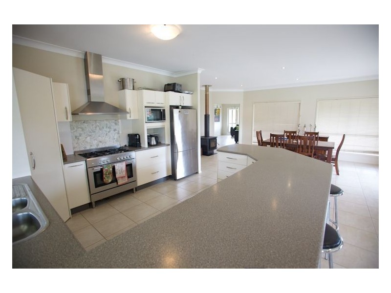 75 Shaws Pocket Road, Luscombe QLD 4207