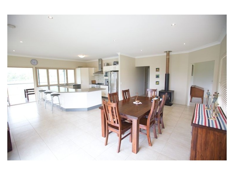 75 Shaws Pocket Road, Luscombe QLD 4207