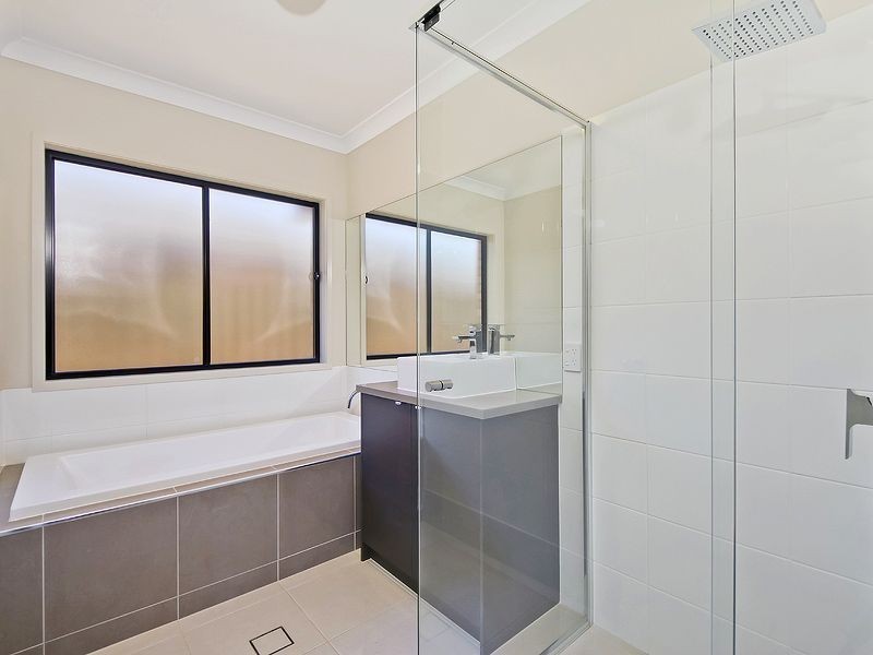 37 Achievement Drive, Ormeau QLD 4208