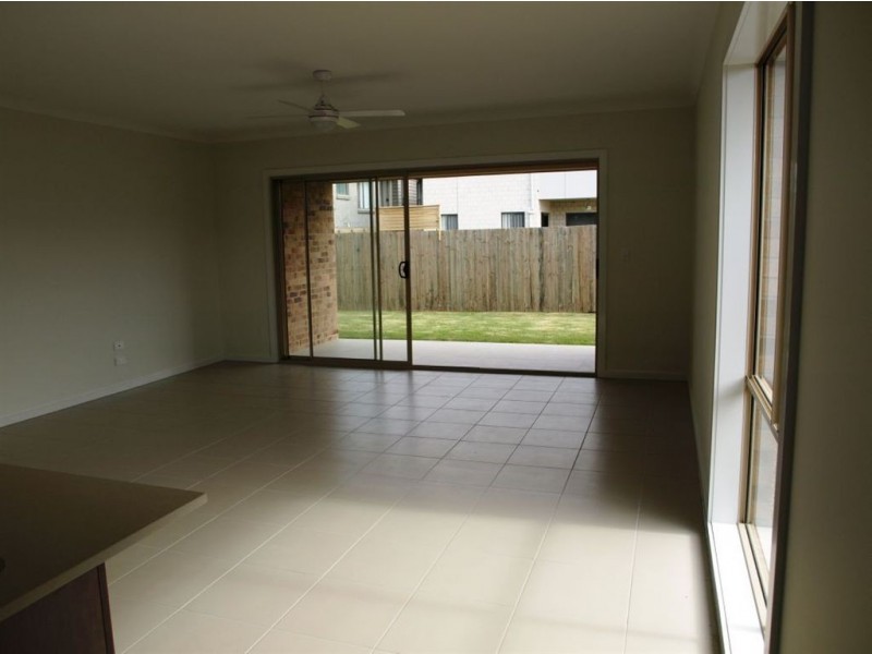 25 Ellenborough Ave, Ormeau Hills QLD 4208