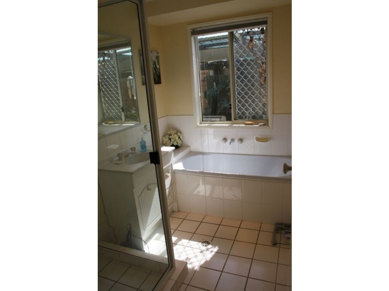 5 Wood Close, Loganholme QLD 4129