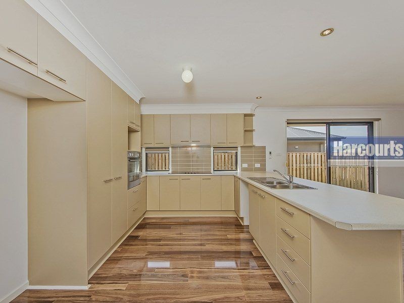 6 Merivale Ave, Ormeau Hills QLD 4208