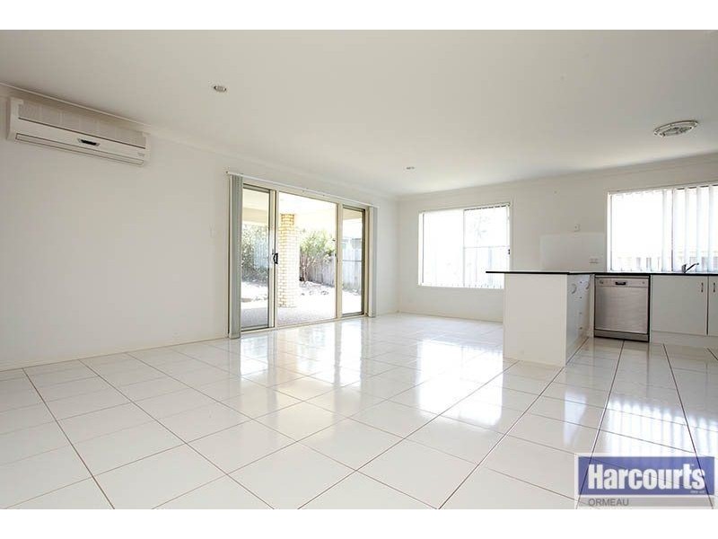 8 Natasha Street, Ormeau QLD 4208