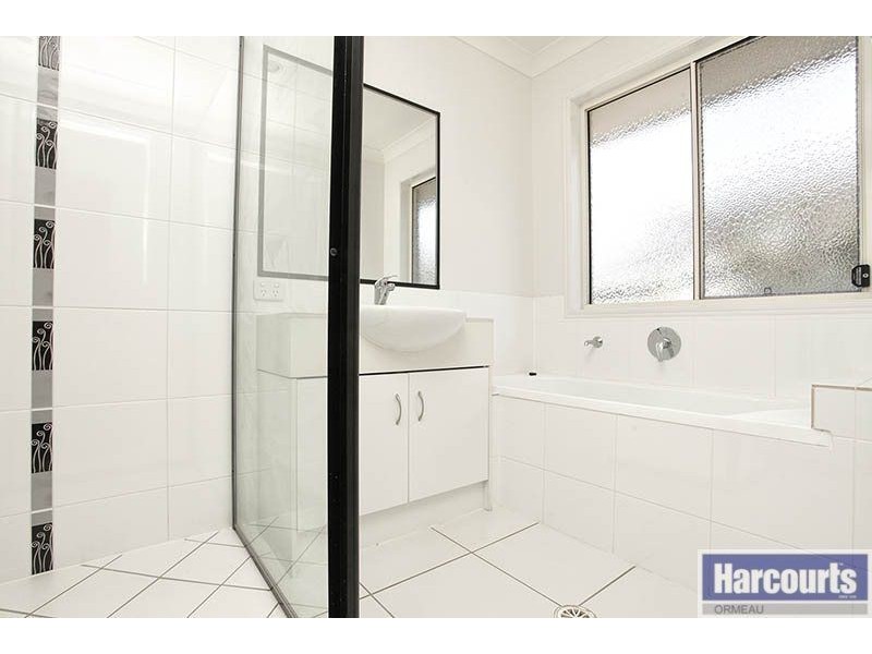 8 Natasha Street, Ormeau QLD 4208