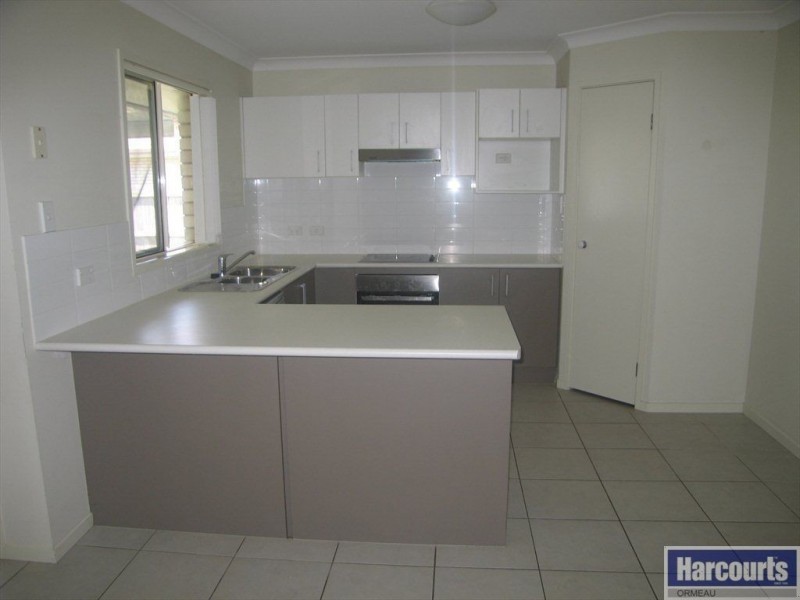 11 Bedivere Drive, Ormeau QLD 4208