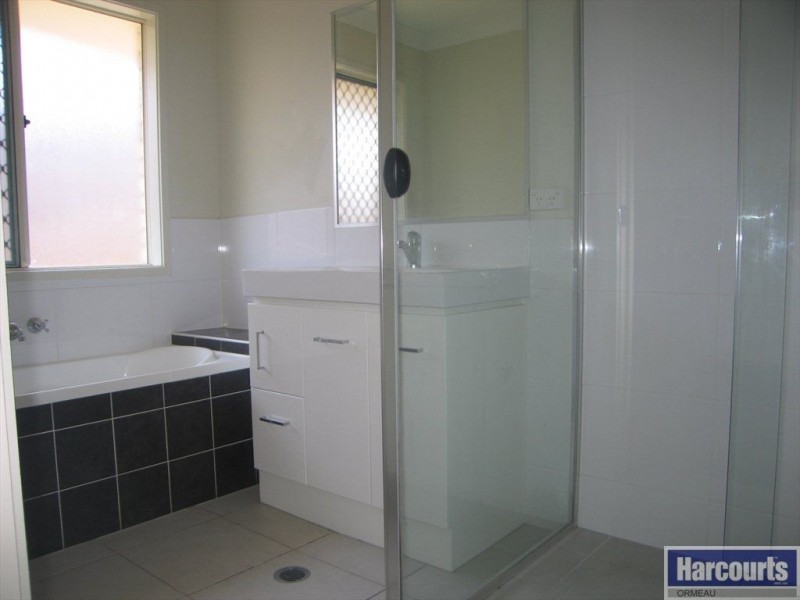 11 Bedivere Drive, Ormeau QLD 4208