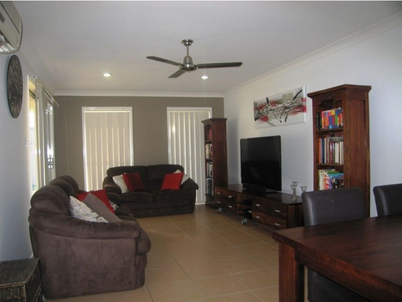 2/21 Benson Street, Ormeau QLD 4208