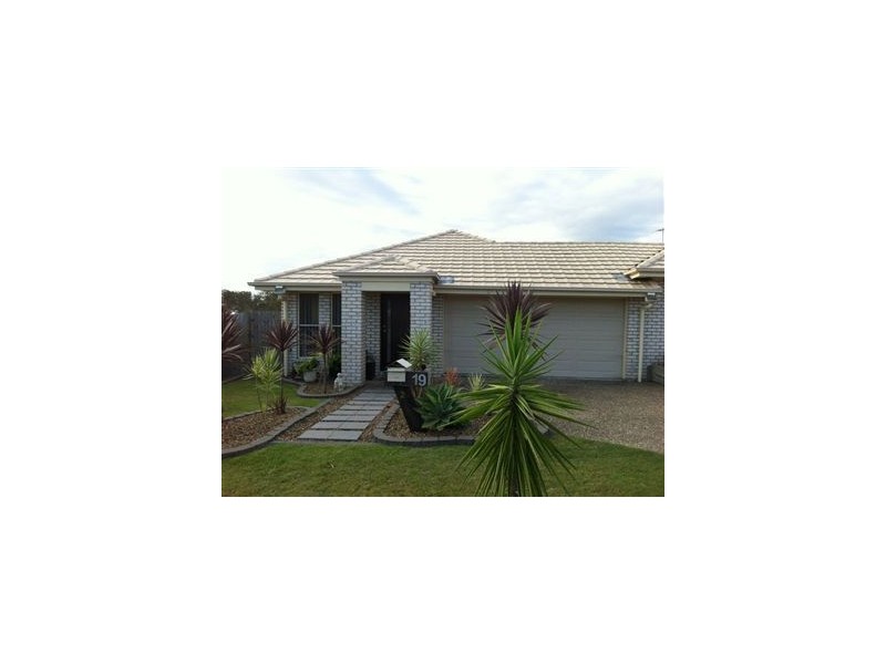 2/19 Jasmine Court, Ormeau QLD 4208