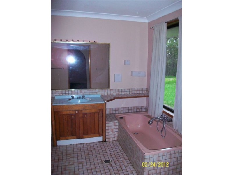 8 Peachey Road, Ormeau QLD 4208