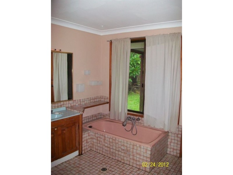 8 Peachey Road, Ormeau QLD 4208