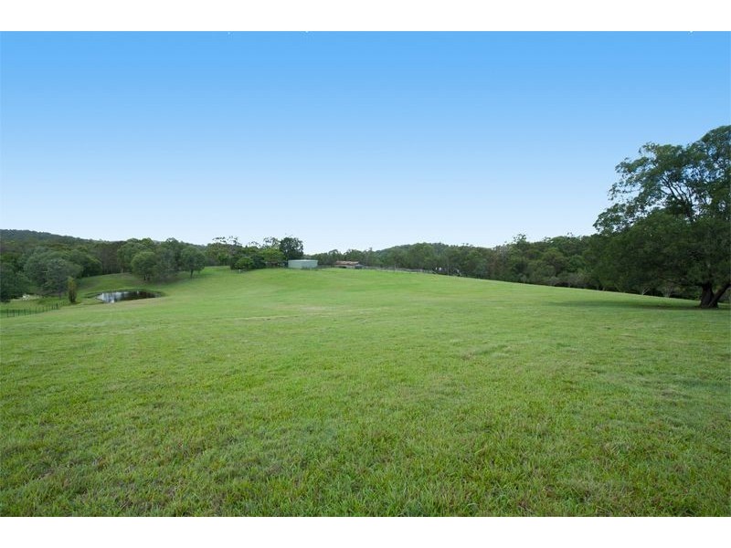 2 Baileys Mountain Road, Willow Vale QLD 4209