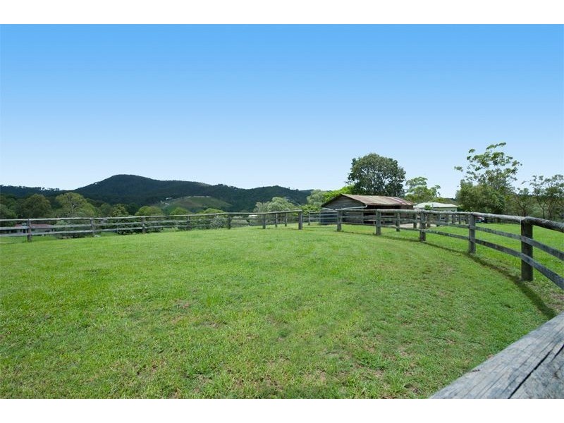 2 Baileys Mountain Road, Willow Vale QLD 4209