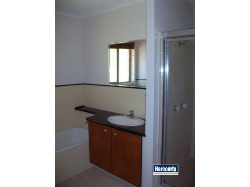 17 Vaughan Drive, Ormeau QLD 4208