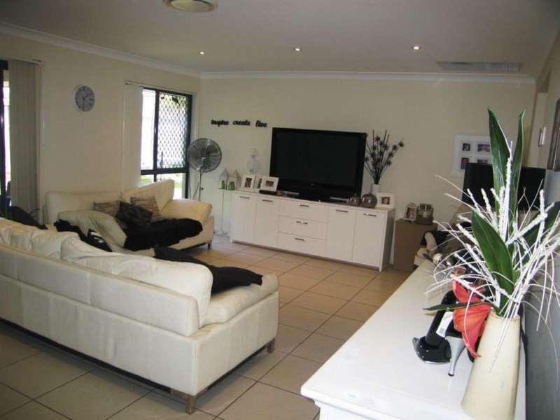 40 Hazelmere Cr, Ormeau QLD 4208