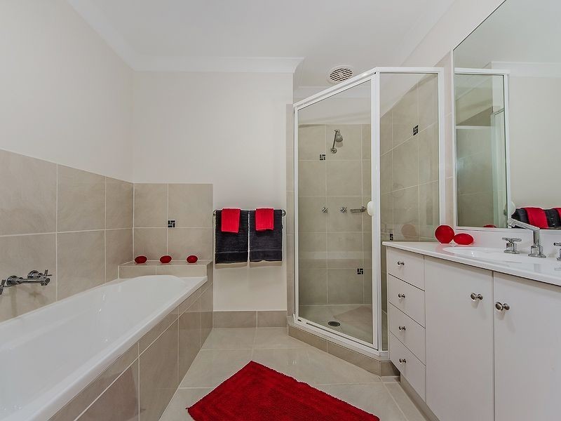 1/17 Lauradale Cres, Ormeau QLD 4208