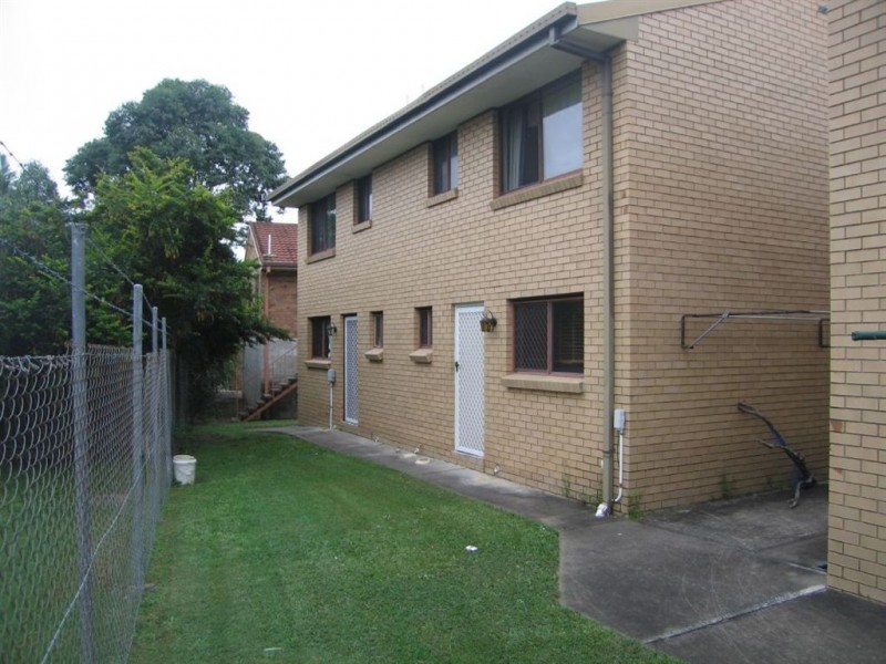 5/4 Cowper Avenue, Eagleby QLD 4207