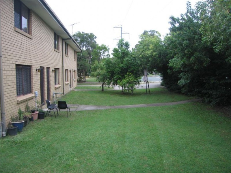 5/4 Cowper Avenue, Eagleby QLD 4207