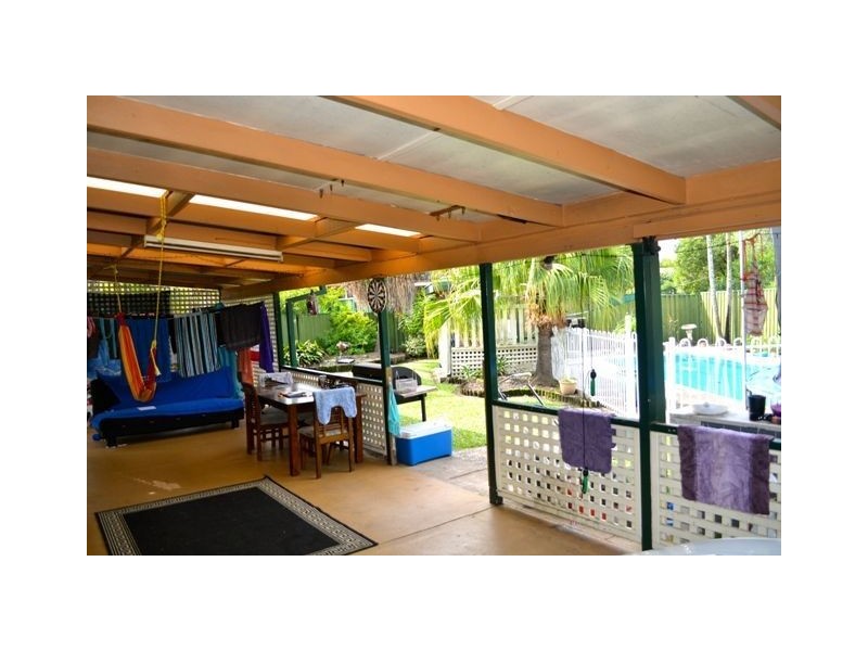 6 Schweitzer Street, Mount Warren Park QLD 4207