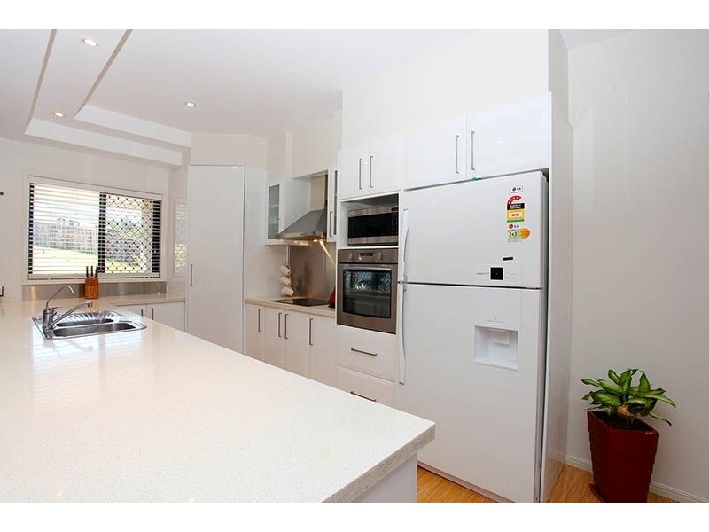 15 Macleay Circuit, Upper Coomera QLD 4209