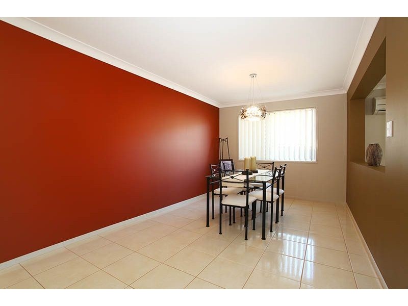 17 Lilyvale Crescent, Ormeau QLD 4208