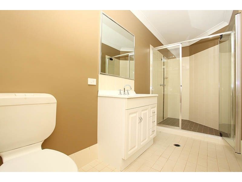 17 Lilyvale Crescent, Ormeau QLD 4208