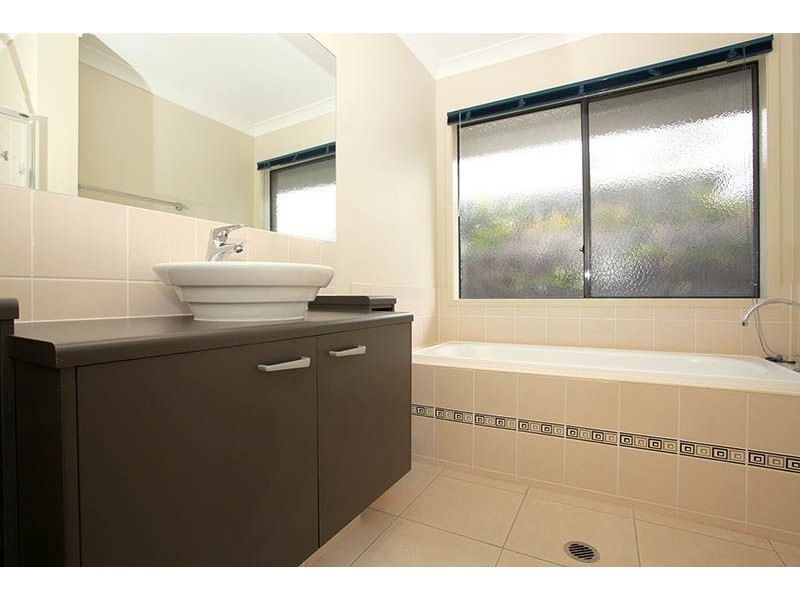 18 Bellthorpe Road, Ormeau QLD 4208
