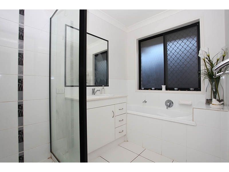27 Eumundi Street, Ormeau QLD 4208