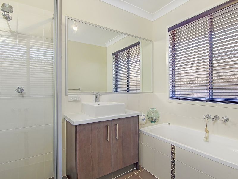 81 Maidenwell Road, Ormeau QLD 4208