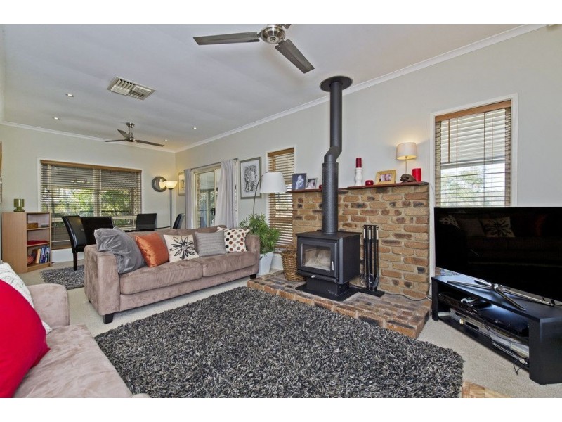 12 Sears Road, Yatala QLD 4207