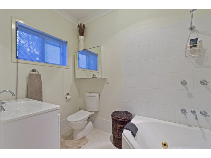 12 Sears Road, Yatala QLD 4207