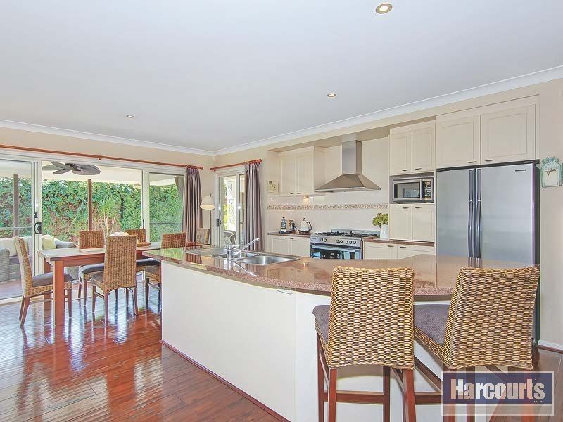 8 Lauradale Cresent, Ormeau QLD 4208