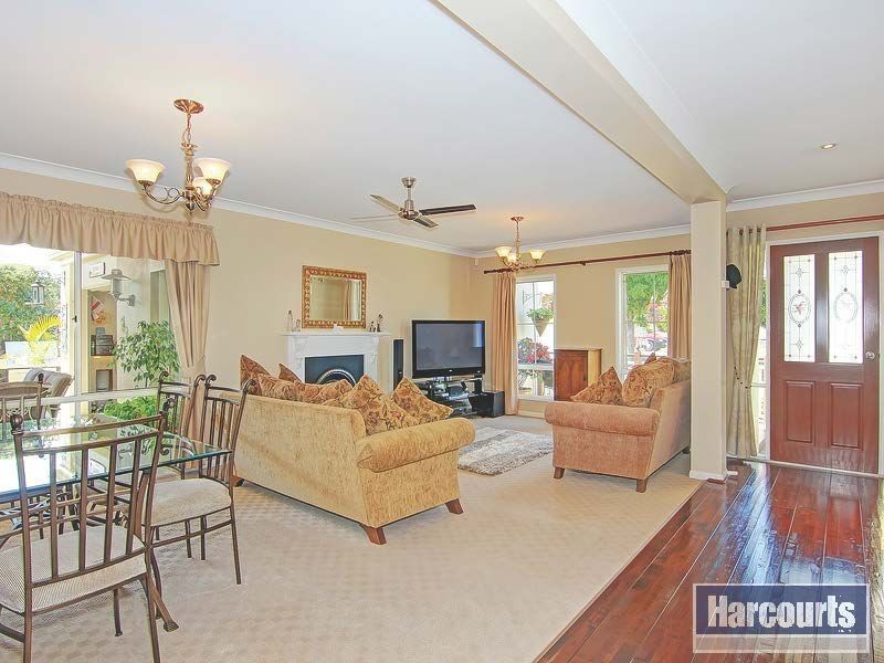 8 Lauradale Cresent, Ormeau QLD 4208