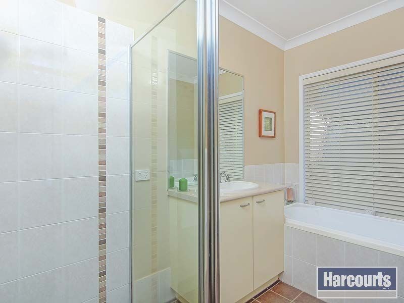 8 Lauradale Cresent, Ormeau QLD 4208