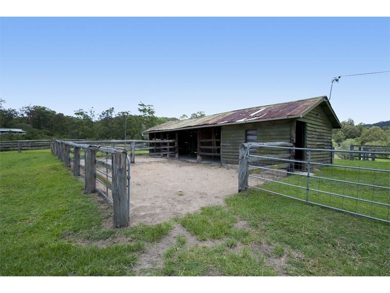 2 Baileys Mountain Road, Willow Vale QLD 4209