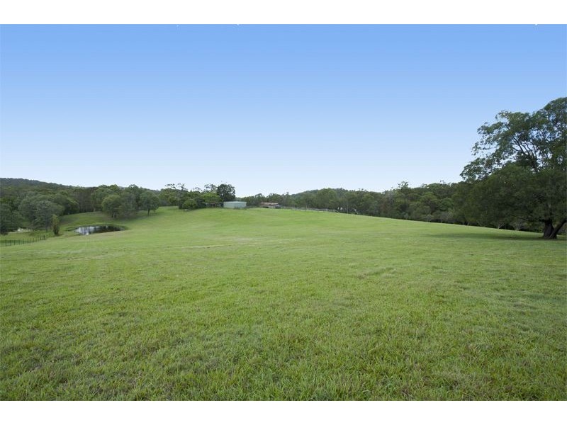 2 Baileys Mountain Road, Willow Vale QLD 4209